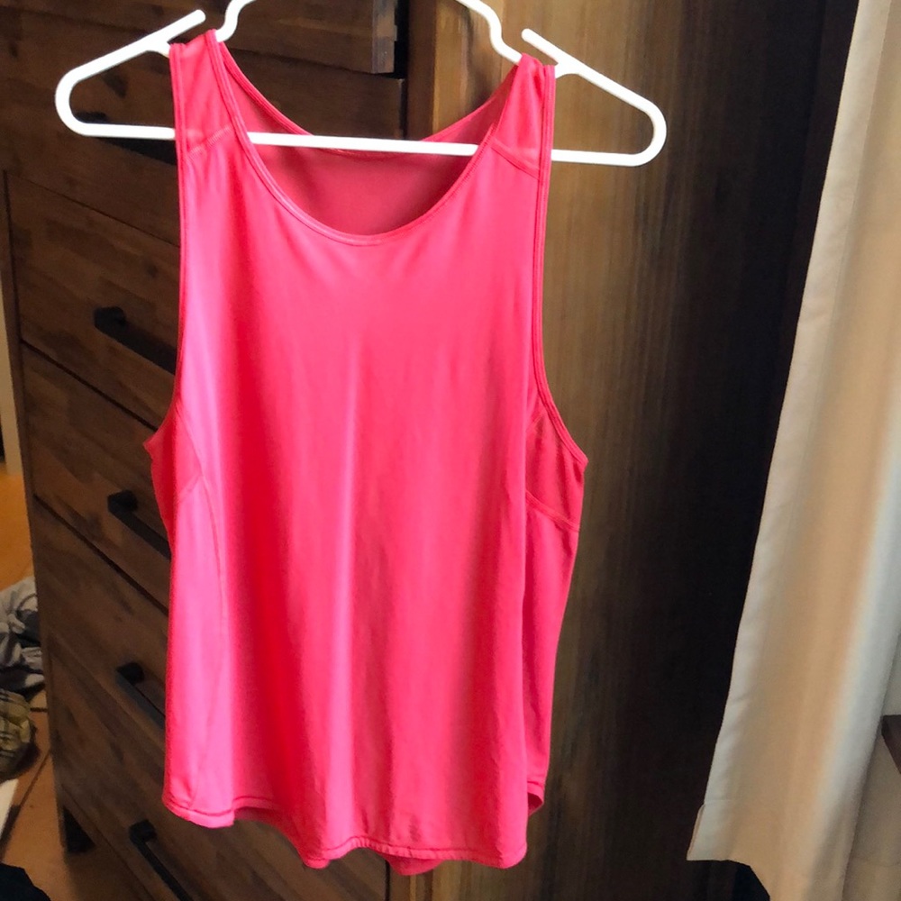 Lululemon workout tank
